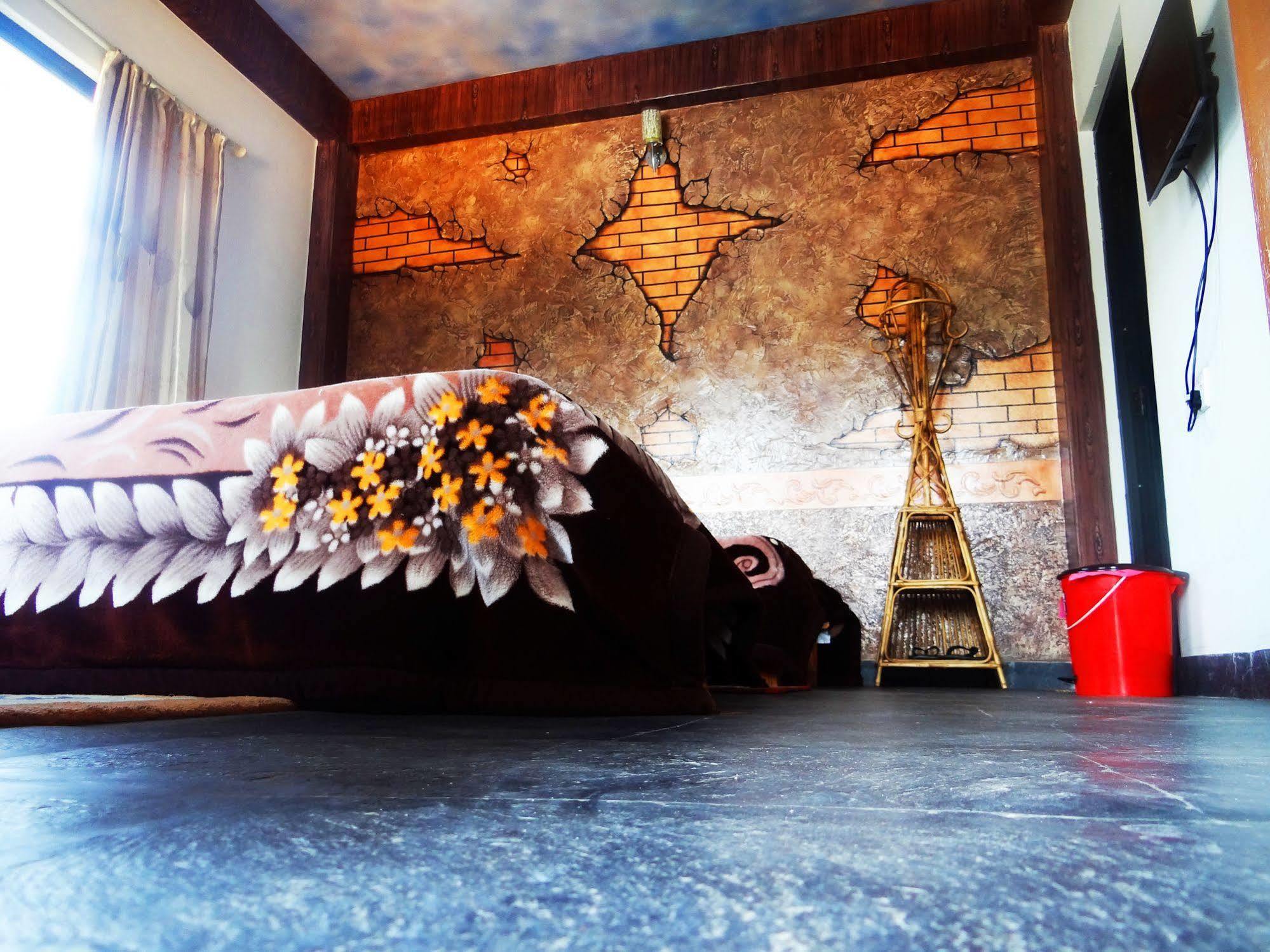 Hotel Hakoniwa โพคารา ภายนอก รูปภาพ